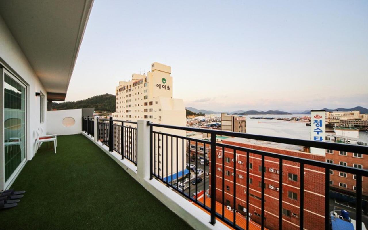 Hotel Pier 48 ทงยอง ภายนอก รูปภาพ